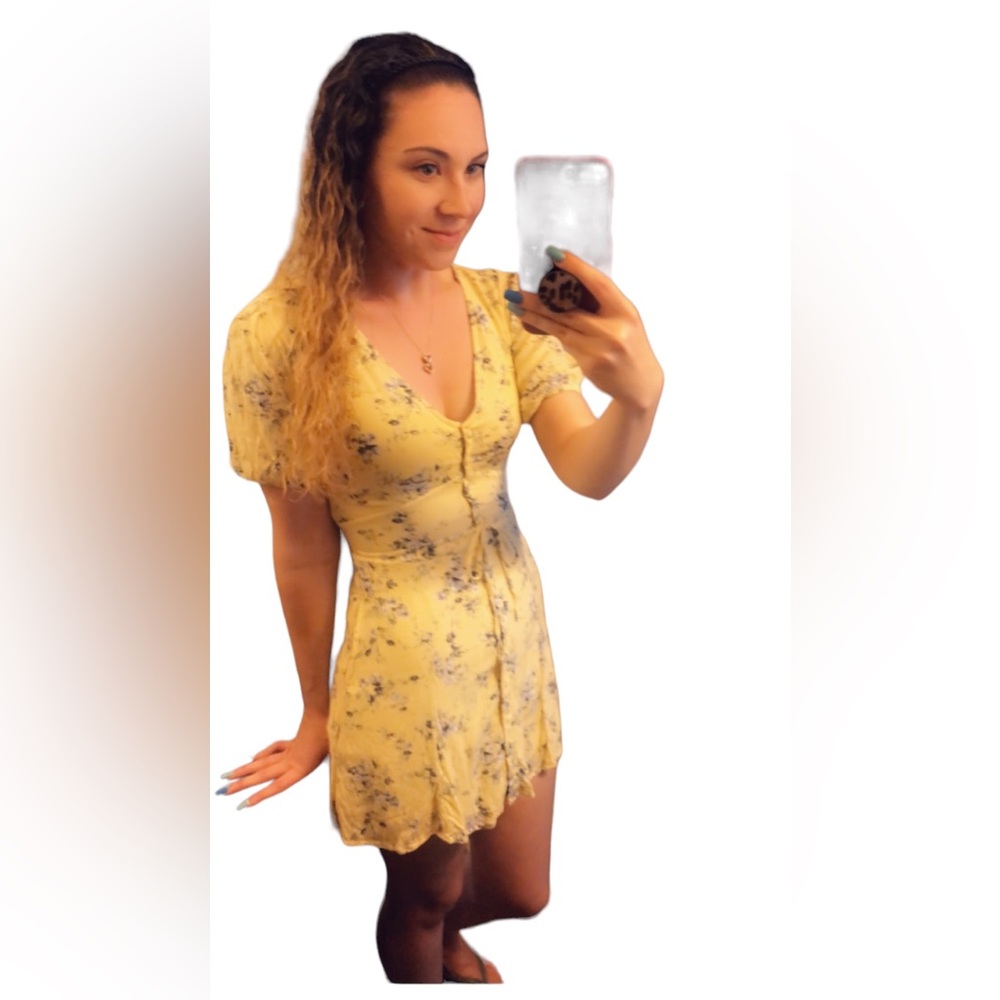 ABERCROMBIE AND FITCH LIKE NEW YELLOW FLORAL FULL BUTTON UP V NECK DRESS SIZE XS